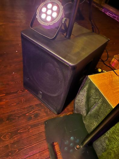 Yamaha DSR118 active subs pair with covers