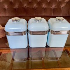 3 Swan Retro Enamel Airtight Storage Containers Powder Blue 1 litre