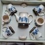 Newgrange Living tea set Image 2