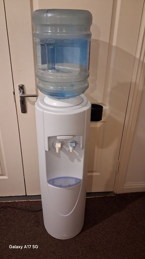 Water dispenser