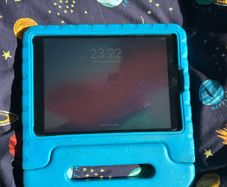 iPad Air 1st Gen 32GB with protective standing case