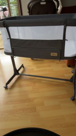 baby cot