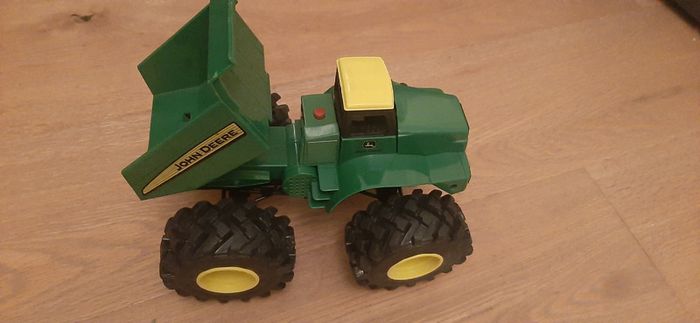 John Deere Toy Dump Truck