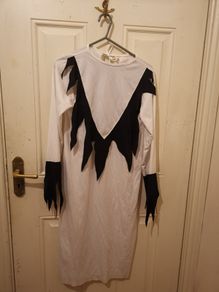 Scream fancy dress kids suit maybe 6 to 8years