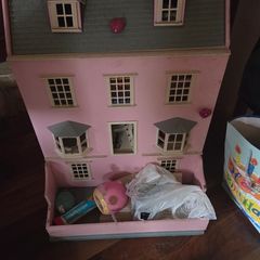 doll house