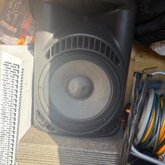 speaker