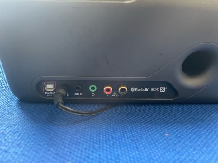 Revo Axis X3 internet radio with lightning dock