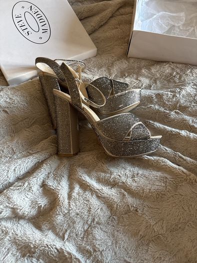 Steve Madden Silver heels size 41