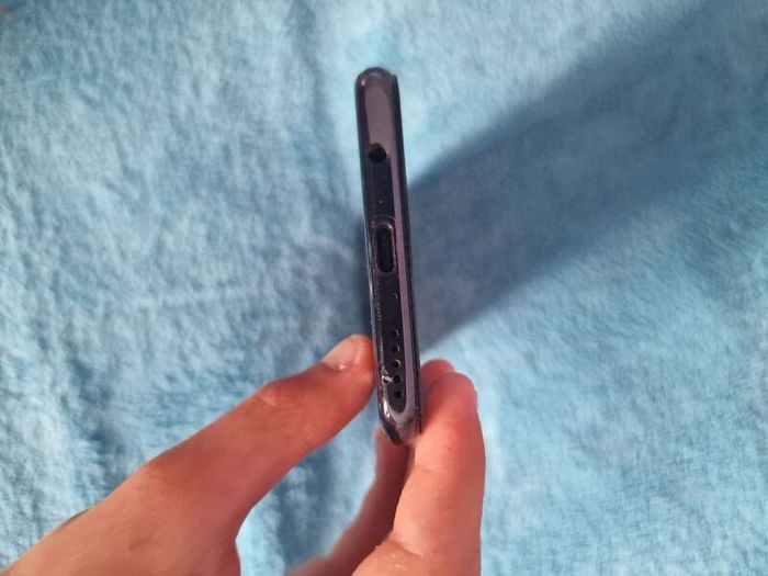 Job Lot of 4 Smartphones - ALL WORKING (samsung, TCL, Huawei, Alcatel) - Damaged/Cracked