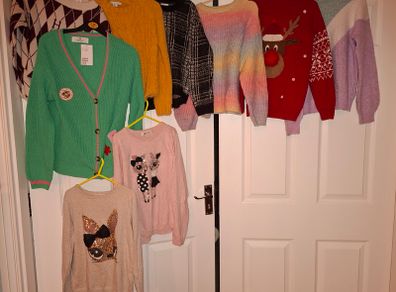 Big bundle of girls jumpers, size 8-10 yo