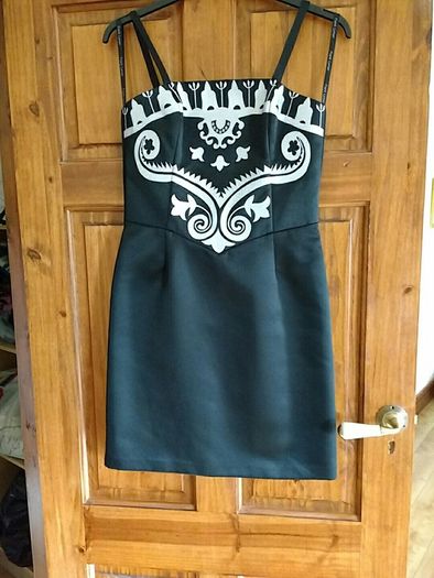Black Frank Lynam dress with white detail Size 10 NEW