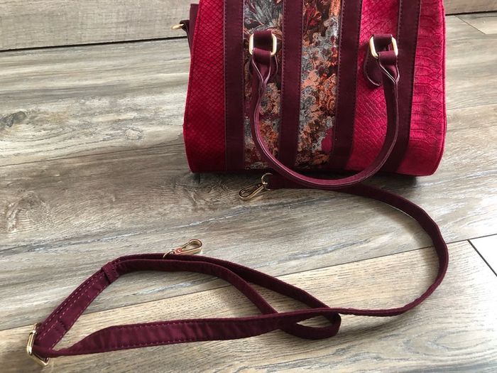 Handbag