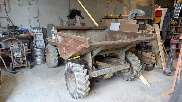 thwaites 2 ton dumper