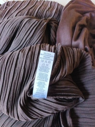 Dunnes Stores Brown Dress With Underslip. . S. M-- 12-14.  New - No Tag.
