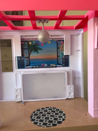 barbie dream house