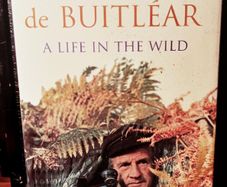 2004. Eamon De Buitlear. A Life In The Wild.