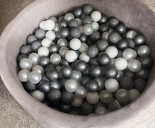 Ball pit