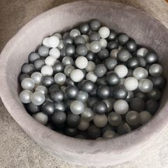 Ball pit