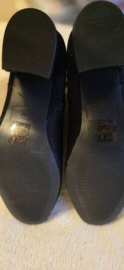 Black glittery shoes. Brand New. Size 39 / 6