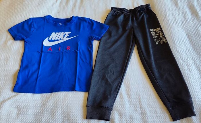 NIKE - Boy's Sets. Age 6-7
