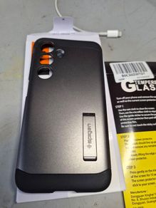 Samsung S24 case and screen protector