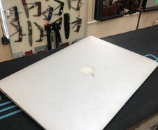 Macbook Air 13" 128gb  4gb PWO