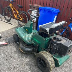 Tractor lawnmower