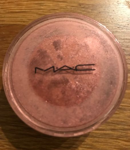 Mac Opulent Pearlizer Sheer Pigment