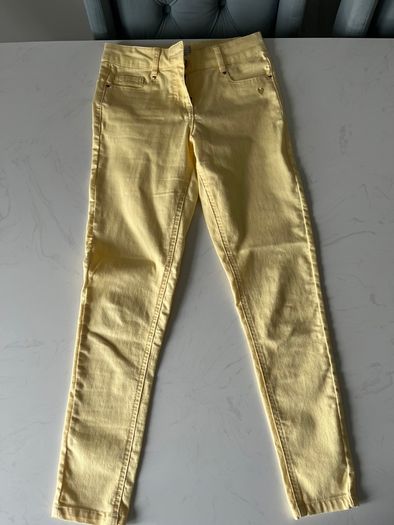 Hollister, Pull & Bear, Zara jeans and dungarees Age 9 - 13 years (Free girls clothes bundle for first buyer to offer asking price on this)