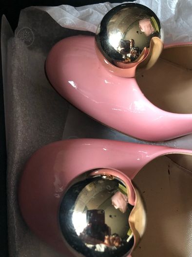 Mulberry pink patent shoes