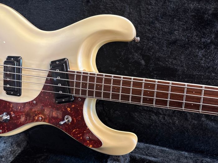 Mosrite Custom '65 Bass 1990's