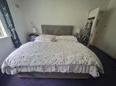 Superking ottoman bed