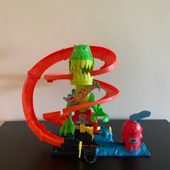 hot wheels Dino