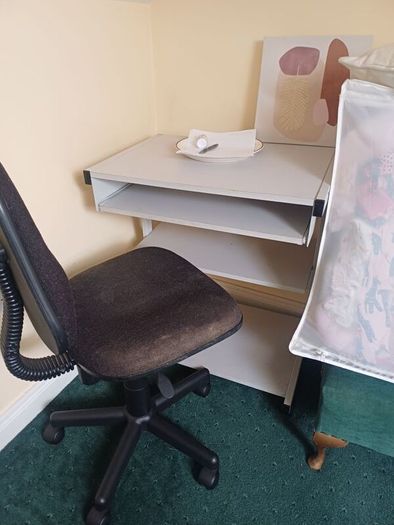 computer desk and chair