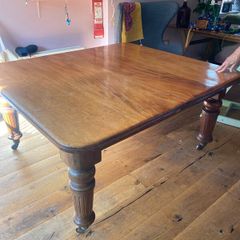 Free table