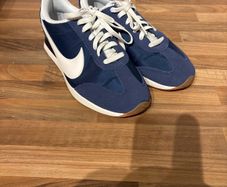 nike pacific size 9 (eur44)
