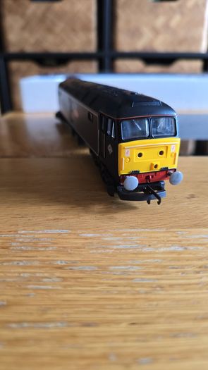 Train model - Lima Class 47 47710 Lady Godiva OO Gauge Diesel - Boxed