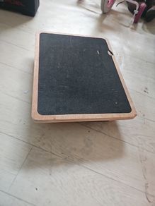 Wooden balance board