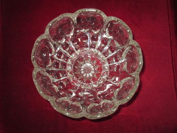 Vintage Raised Glass Fruit Bowl (6"t x 19"across)