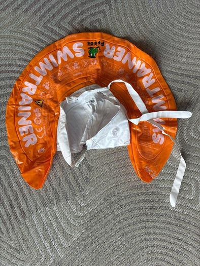 Children's swimming aid