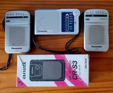 Set of 4 radio only AM band, works perfect.