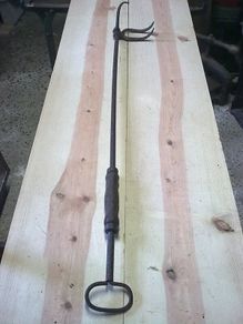 Old log grab