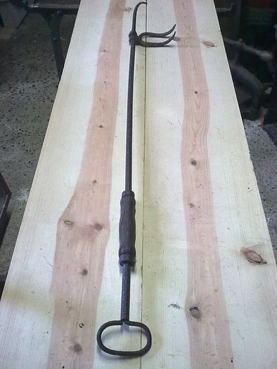 Old log grab