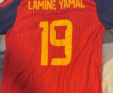 Spain 2026 World Cup Jersey Lamine Yamal #19 Size M