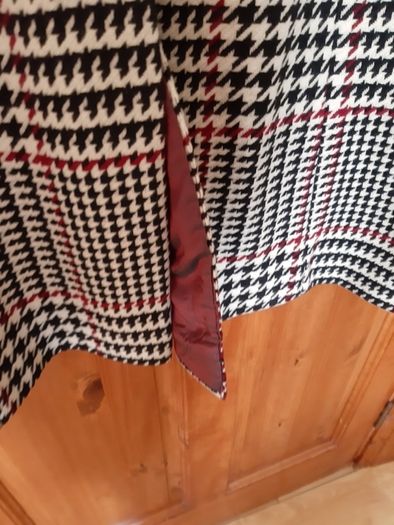 Ladies Winter Check coat Size 16 Oasis