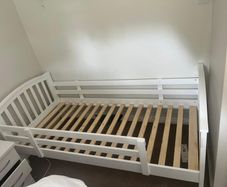 Solid wood White Single Bed FRAME (mattress size 90x190cm)