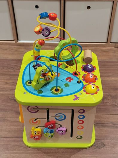 Hape Activity Table