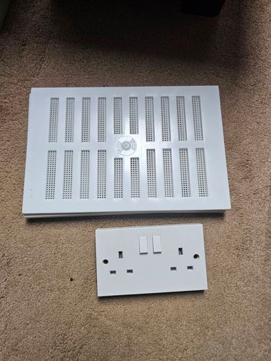 Vent covers and socket