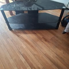 Free TV stand