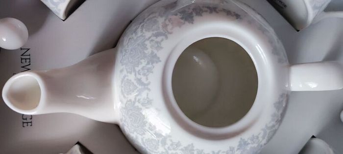 Newgrange Bella 7pce Bone China Tea Set